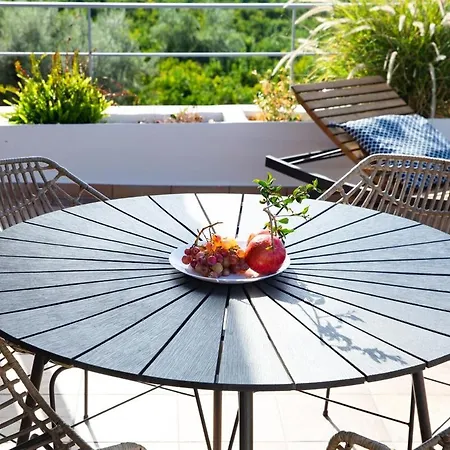 Plaka 16 - 'the Roof' - Drepano, Nafplio Apartment *
